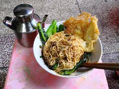-黎氏老太婆小面馆(临华大厦店)