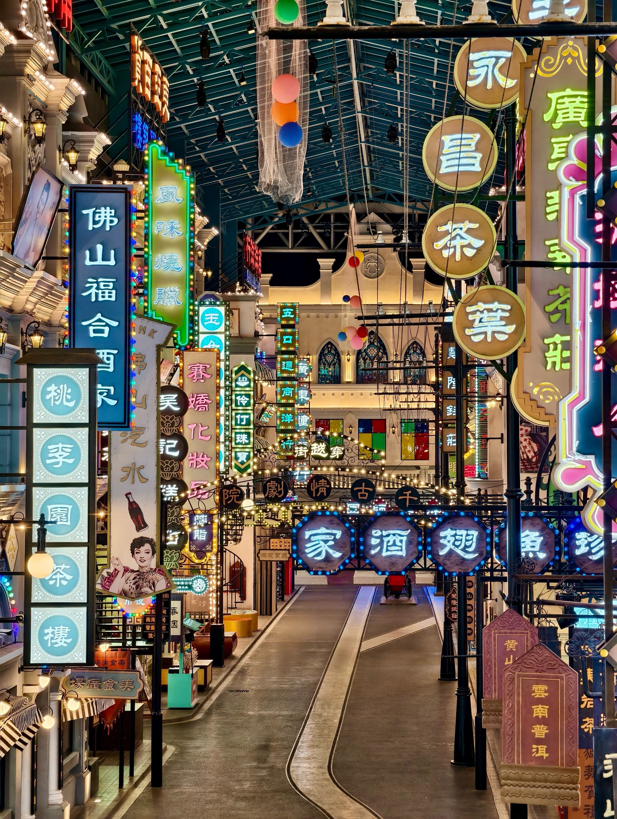 佛山这里的港风氛围感拉满了