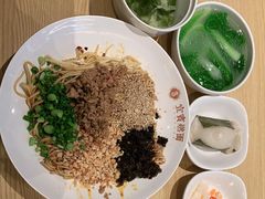 -贰拾捌味·宜宾燃面(春熙路旗舰店)