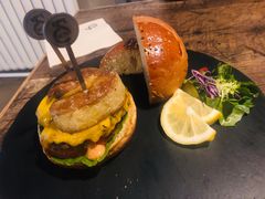 -HIGH FIVE哈福手工汉堡(桂林路店)