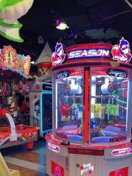 -卡通尼乐园(景枫中心店)