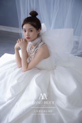 -MANLI BRIDAL婚纱