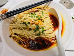 -尘香•传统川菜(创汇首座店)