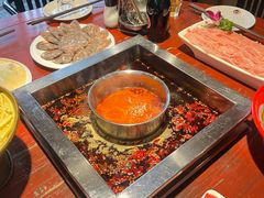 -二荆条·蜀鲜汇城市森林火锅