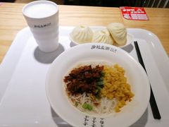 -凤起龙游老面包子(凯德晶品店)