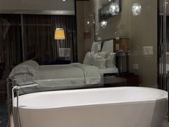 -广州白云机场雅高铂尔曼大酒店