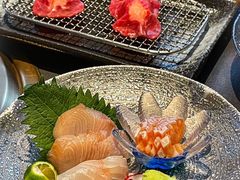 -铭牛烧肉·和牛海鲜自助(高新月牙湖店)