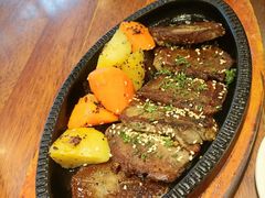 -玛格萝妮比萨屋(陆家浜路店)