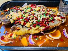 烤盘清江鱼香辣-小小河边鱼(天润城店)