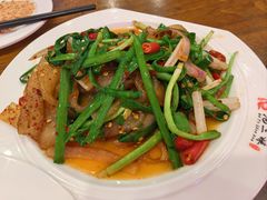 -范二妹独特烧烤夜宵城(宜宾总店)