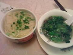 清汤面配青菜簸-陶然居·重庆菜(解放碑店)