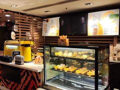 面包甜点陈列柜-麦当劳(百荣世贸商城店)
