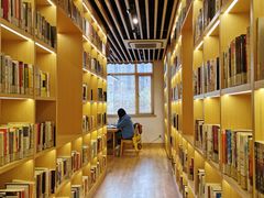 -漕河泾街道图书馆(漕河泾社区文化活动中心店)