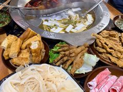 -重庆故事姊妹老火锅(财经学院店)