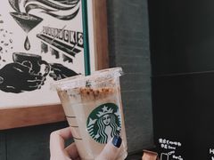 -星巴克(杭州湖滨银泰E区店)