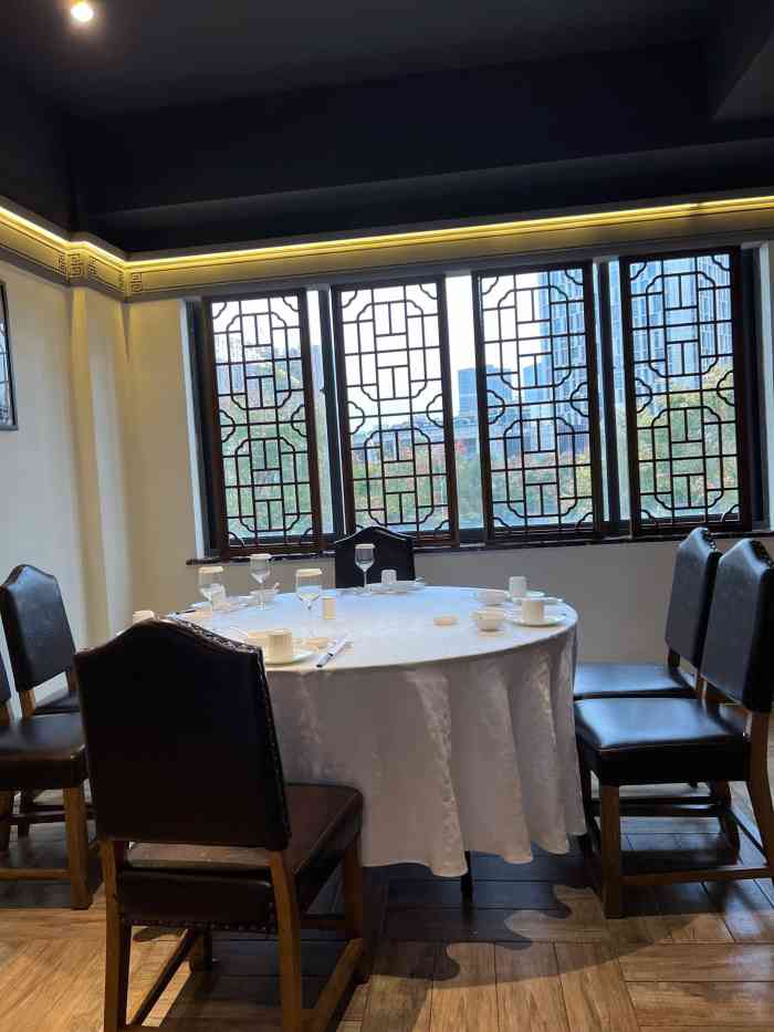 宁海食府(四明中路店)-"宁波出差,刚好赶上开海,被同事拉去吃小海.