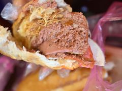 -Bánh Mì Huynh Hoa