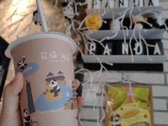 -熊猫一间店欧式奶茶铺