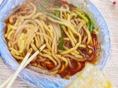 -老邮差酸辣粉麻辣烫(步行街店)