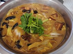 -福园东北菜饺子铁锅炖