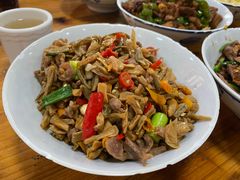 卜豆角炒鸡杂-好呷八大碗(五羊店)