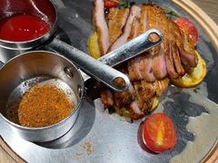 炭烧猪颈肉-小大董·烤鸭(凤凰汇店)