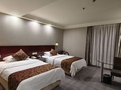 -贵州龙悦大酒店(贵阳喷水池地铁站店)