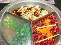 -廖掌柜·重庆鲜货火锅(上海首店)