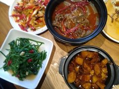 -隔壁老王·家常云南菜(花巷店)