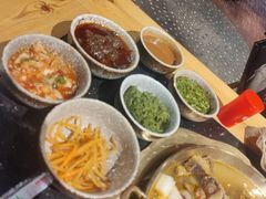 -顶顶汤火牛排火锅·经典铜锅涮肉