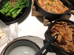 腐竹木耳煲猪肉-原味田园·客家菜·土窑鸡(中航城君尚购物中心店)