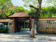 -Lam Vien Restaurant