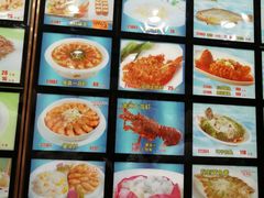 -松江商业广场-停车场