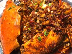 -凤凰路何眼镜香辣蟹(花果园店)