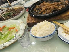 -老码头黑皮肘子锅包肉(文政街店)