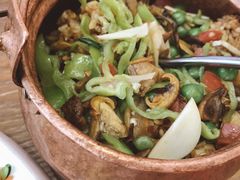 铜锅牛肝菌焖饭-中8楼风尚云南菜(颐堤港店)