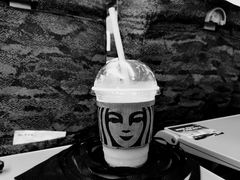 -星巴克(上海虹桥新天地二店)