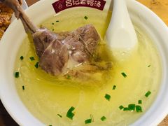 鸭腿泡锅巴-吕记老鸭汤·徽菜馆(东营路店)