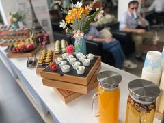 -上海宝信宝马4S店