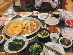 -沸炉重庆老火锅(军事博物馆店)