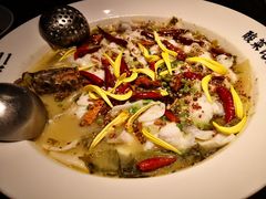 老坛子酸菜鱼（鲈鱼3-4人份）-太二酸菜鱼(广州IFC国金天地店)