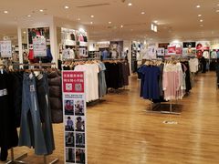 -优衣库(上海中山公园兆丰广场店)