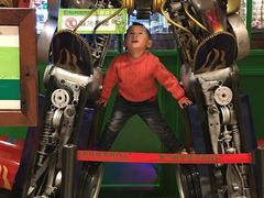 -亚马逊环球美食百汇(新城吾悦广场店)