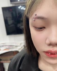 -龙之吻专业刺青·手工耳洞·纹身去色