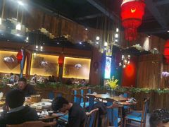 大堂-老滇山寨•云南特色菜•地方菜•民族风情歌舞表演(金碧店)