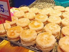 -東更道点心行(利客来店)