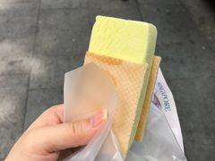 -詹爷爷乌节路街头冰淇淋