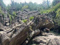 -梭布垭石林景区