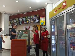 -牛一嘴·兰州牛肉面·大盘鸡(财富中心店)