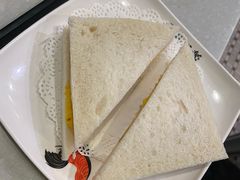 鸡蛋午餐肉三明治-海王冰室(皇朝店)